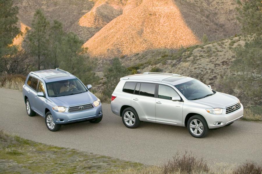  Toyota Highlander Hybrid 2008 года  (фото 26 из 42)